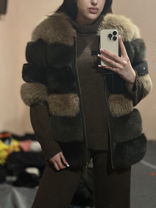 Шуба з натурального песця. Розмір М