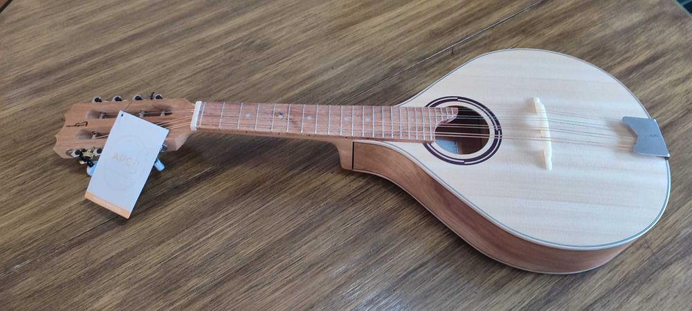 Bandolim Novo com Saco/Mochila