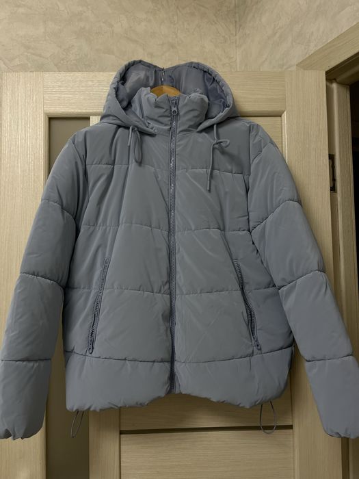 куртка небесно-голуба жіноча(ідеальний стан)