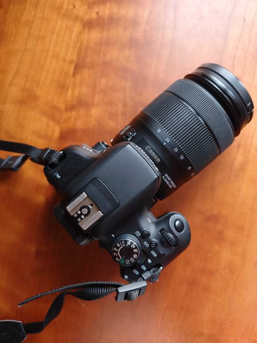 Canon 750D + Lente EFS 18-135mm | Ótimo estado