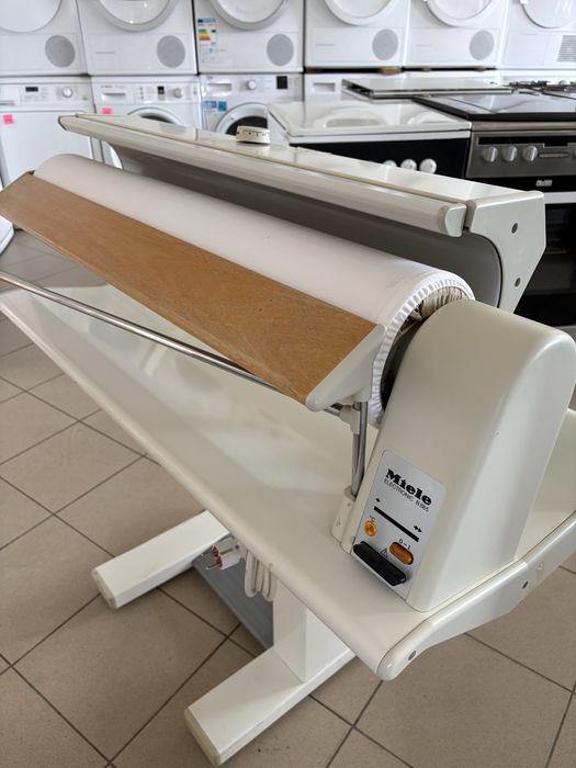 Прасувальний каток Miele B 865