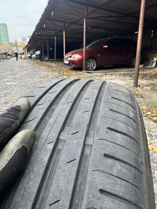 Продам літню резину Goodrid 215/60/R16