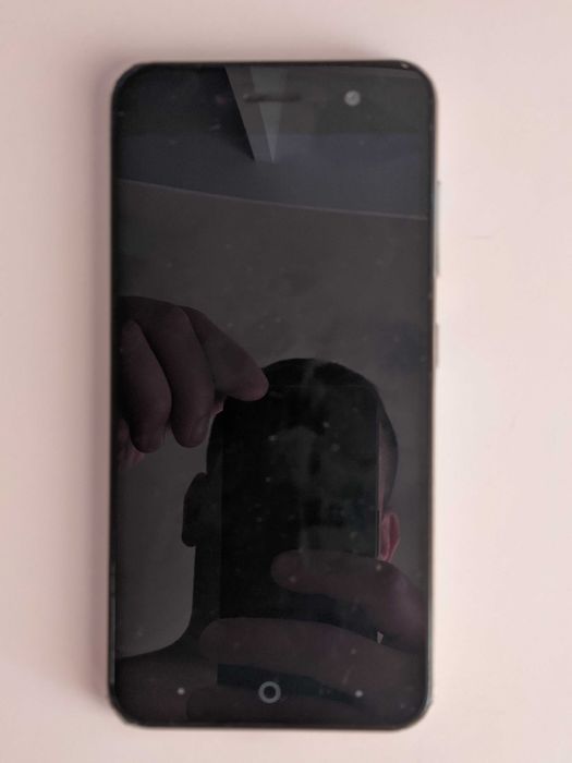 Телефон ZTE A 520