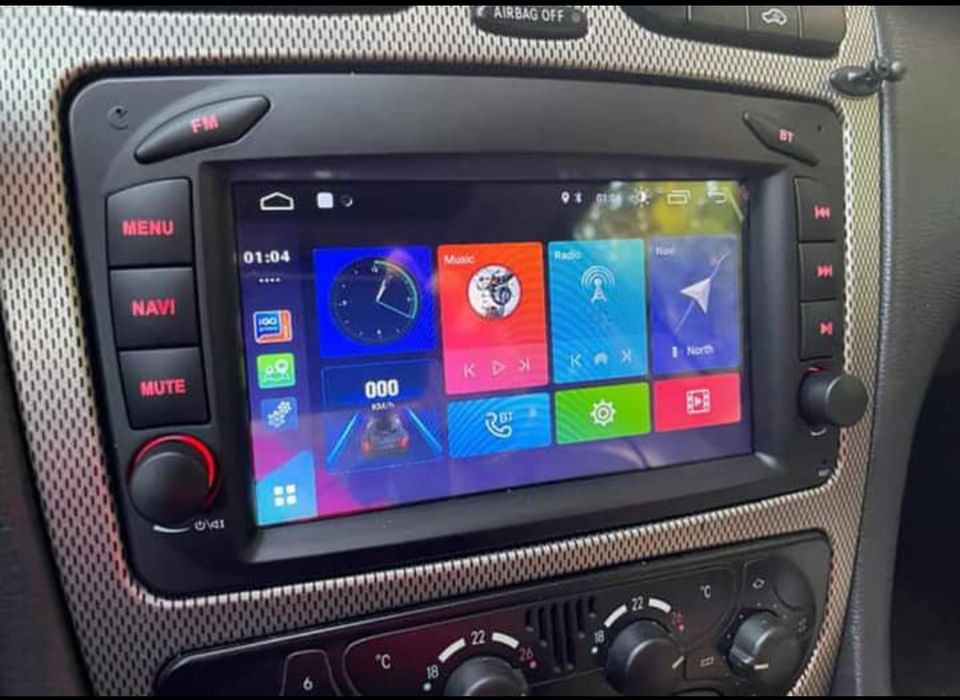 Rádio Android 13 com GPS Mercedes W203/W209 (Artigo Novo)