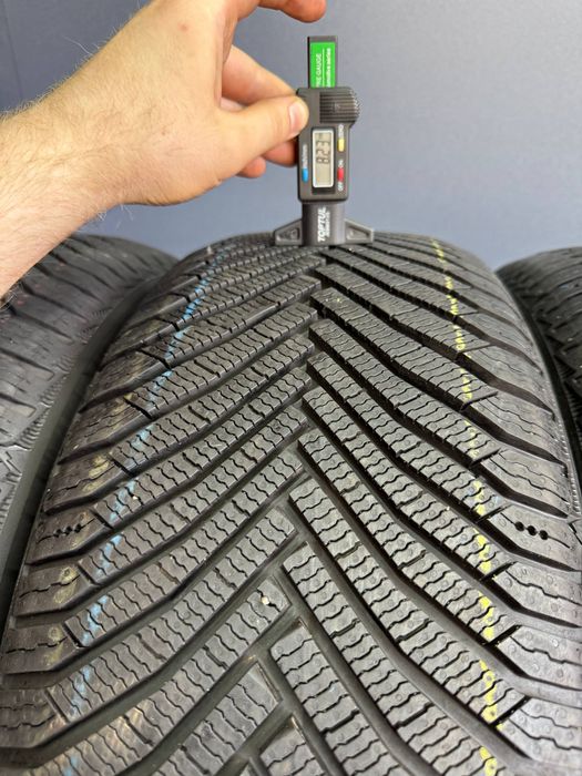 Шины БУ 235 50 R 19 Michelin Alpin 7 Зима Комплект резина