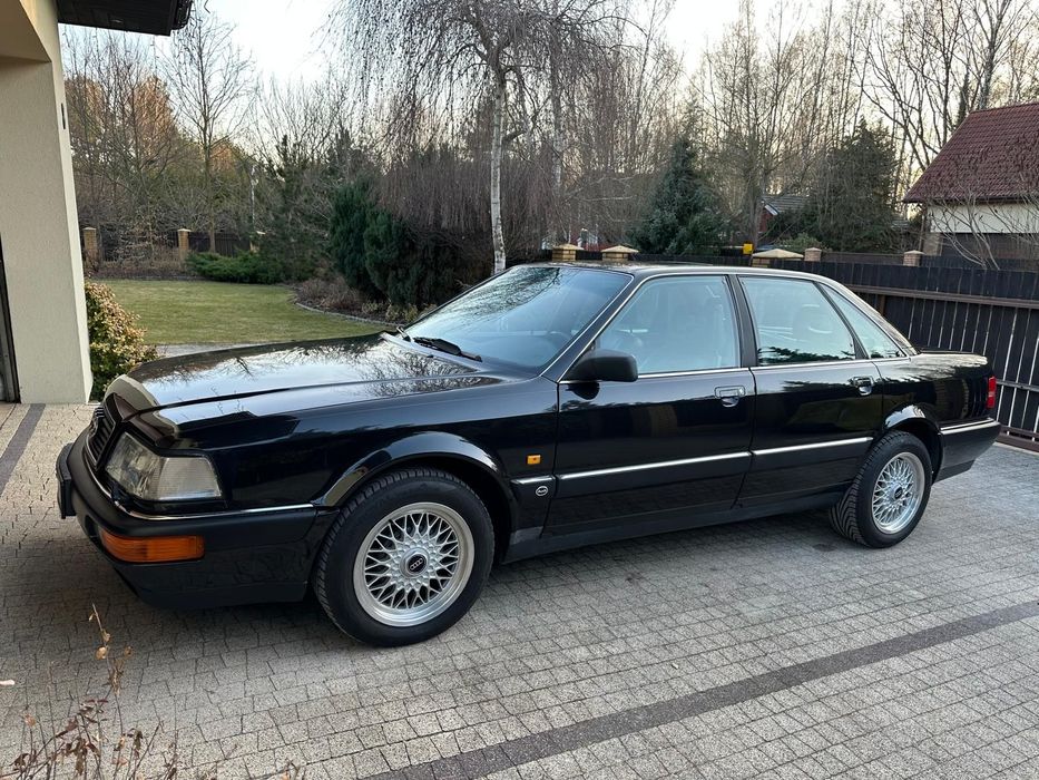 Audi V8 Kolekcjonerskie Audi V8, stan bdb