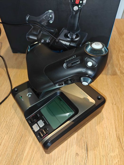 Logitech X-52 Pro HOTAS