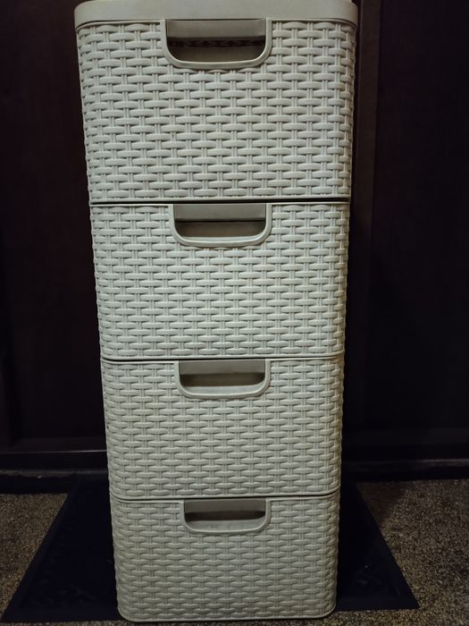 Regał z szufladami curver