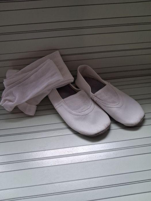 Набір: чешки, устілка 16см та білі колготи