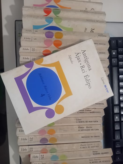 48 livros da coleção RTP