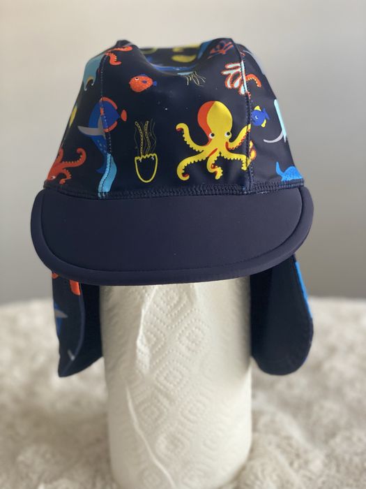 Czapeczka nad wode z wysokim filtrem upf 40+