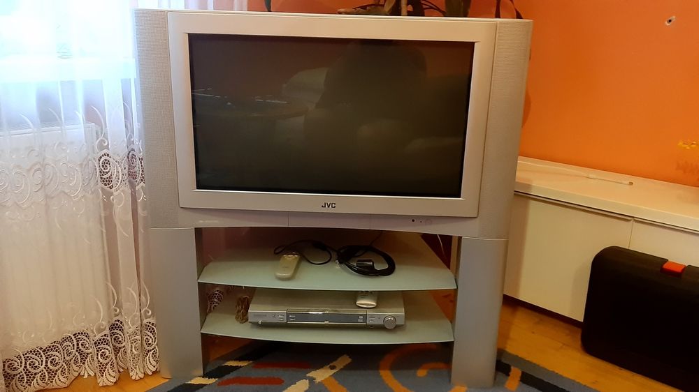 Tv kineskopowy 32 Panoramiczny 100hz  + stolik + pilot