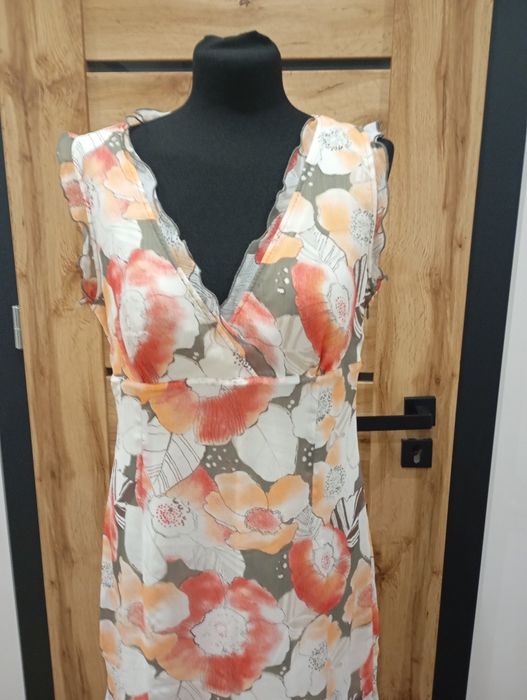 Piękna elegancka sukienka rozmiar 42