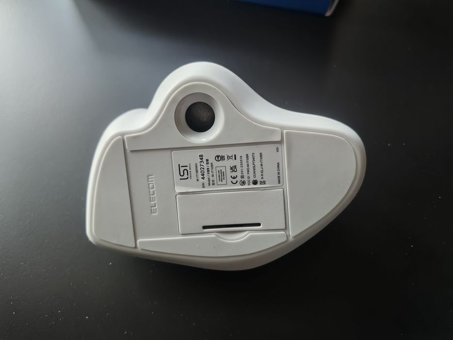 ELECOM IST M-IT11BRWH Trackball Bluetooth 5.3 – biały