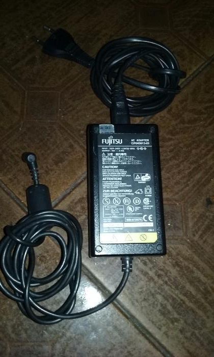 Carregador portátil Fujitsu