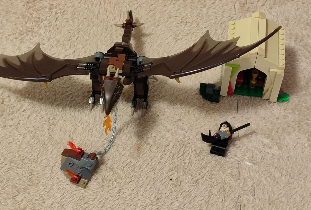 Лего Garry Potter 75946