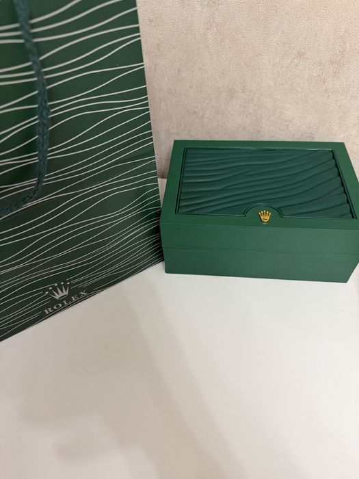 Коробка и пакет Rolex
