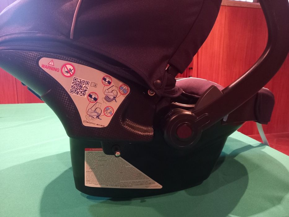 Carrinho bebé e acessórios