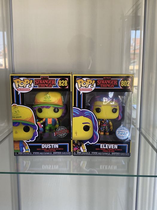Funko pop stranger things - dustin e eleven black light special