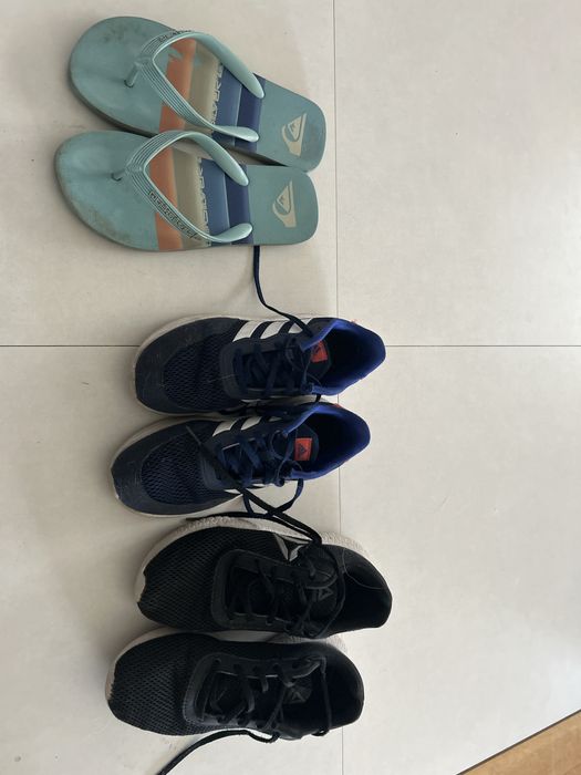 Buty sportowe i klapki