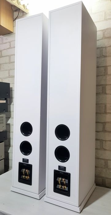 Акустика MAGNAT SHADOW 207, потужність 180/340 Вт, б/у з Німеччини