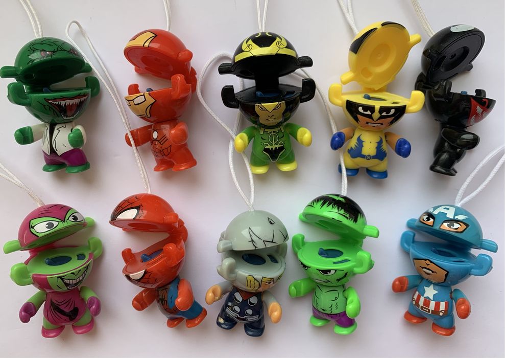 Серия киндер брелки Супергерои Марвел Marvel (2013) FT162 - FT171