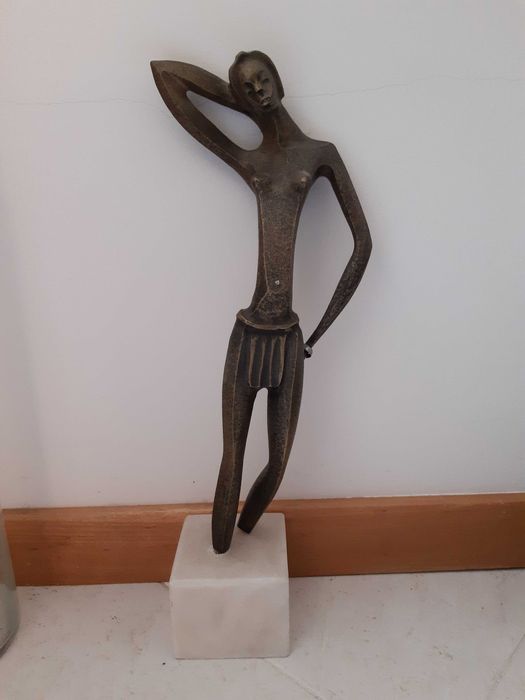 Estatueta bronze