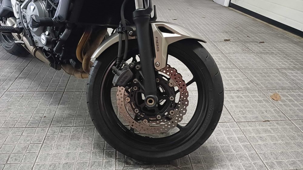 Vendo Kawasaki Z650 Performance 2017 - Como Nova