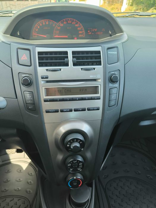 Yaris 1.0 VVT-i Sport