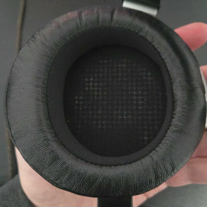 Moondrop Cosmo (NOVOS) (com extra Pads)