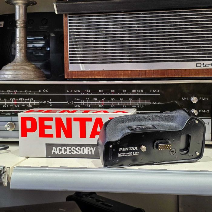 Punho Vertical Pentax Battery Grip D-BG2 Original – Novo com Caixa | Para Pentax K10D/K20D