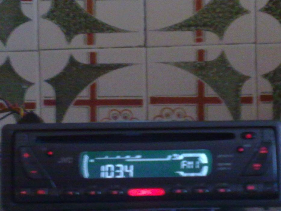 Auto rádio JVC .
