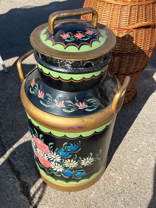 Stara kana na mnleko, bańka. Duza