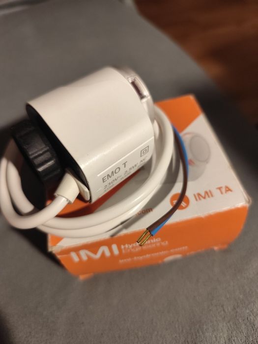 Сервопривод є внаявності 100 шт