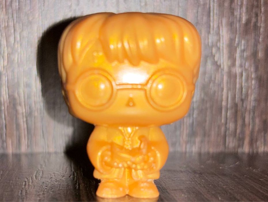 Золотий Гаррі Поттер з кіндеру