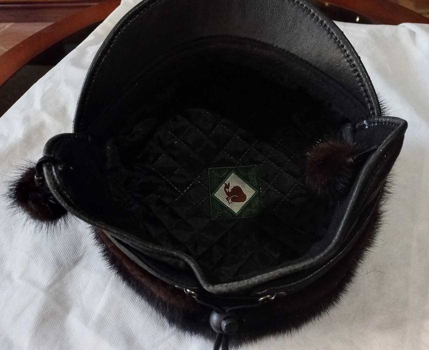 Жіноча фуражка  з норки