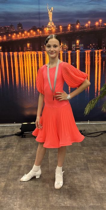 Сукня бейсик для бальних танців