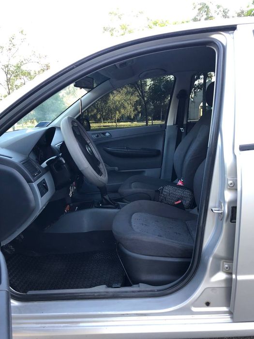 Продам Skoda Fabia 1.4