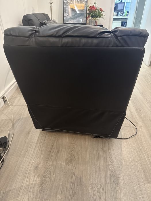 LUFTHOUSE Poltrona pele preta massagens