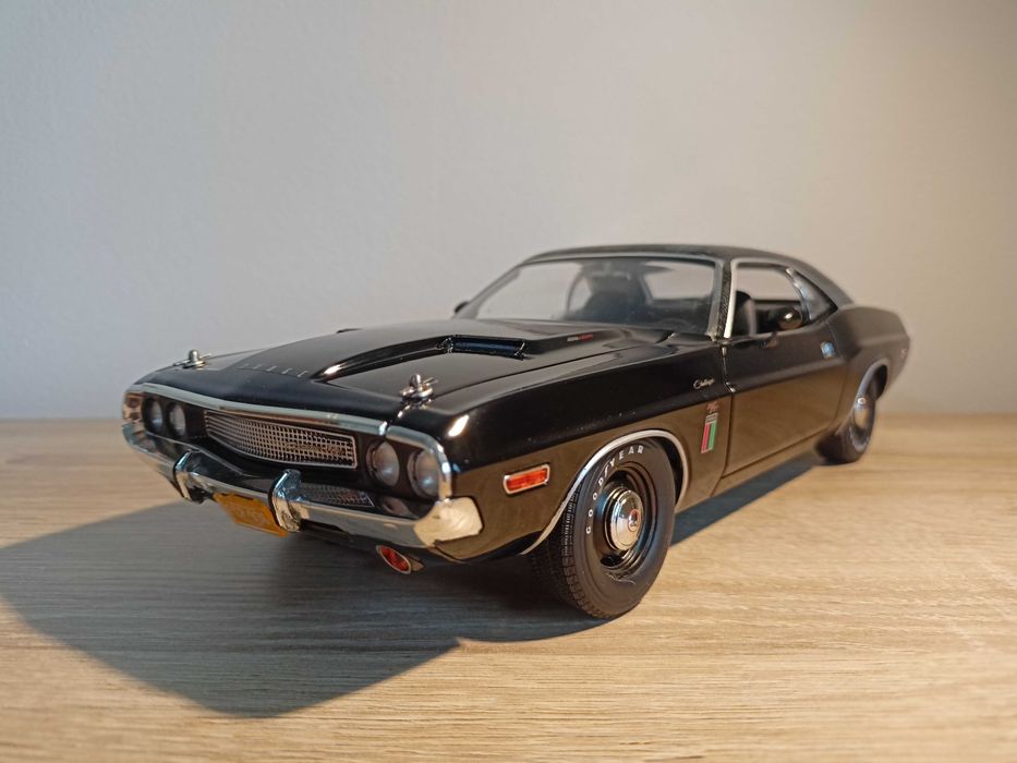 Dodge Challenger 1970 model w skali 1:18 Greenlight/otwierane elementy