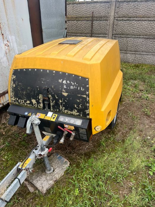 Zestaw do piaskowania i hydropiaskowania: Kaeser M43 PE (2015) + piaskarka 100 L (2019) + hełm