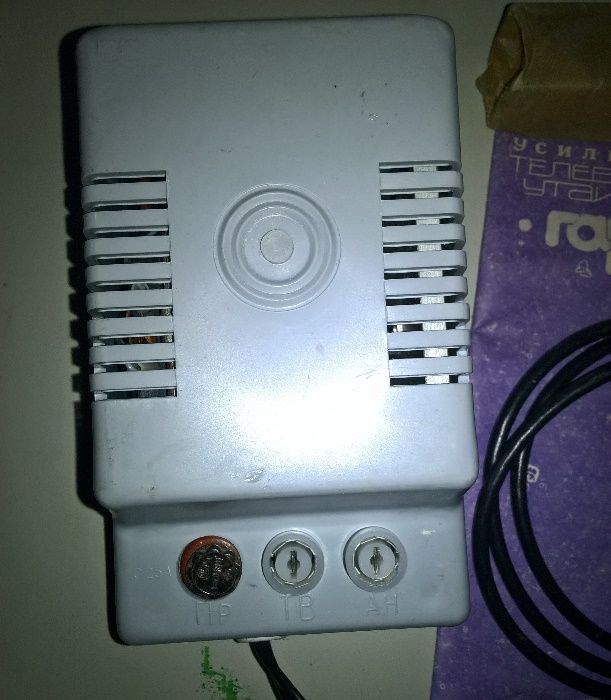Усилитель ДМВ телевизионный УТАИ 21-41