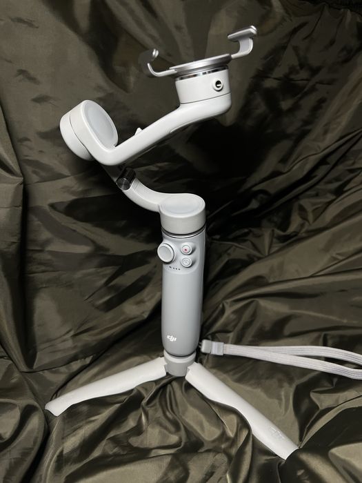 СРОЧНО!Стабілізатор DJI Osmo Mobile 5