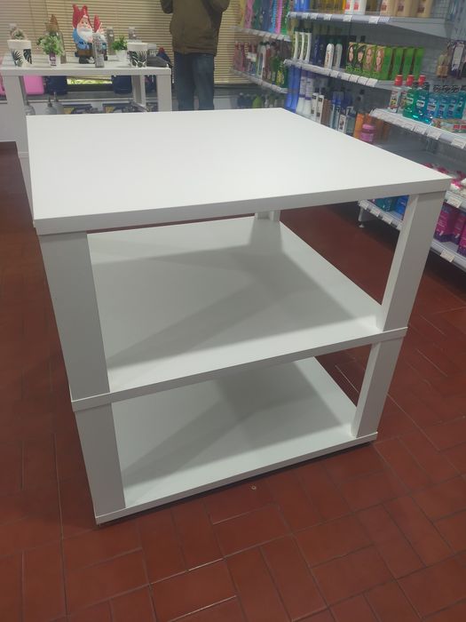 Mesa branca 90x90 cm