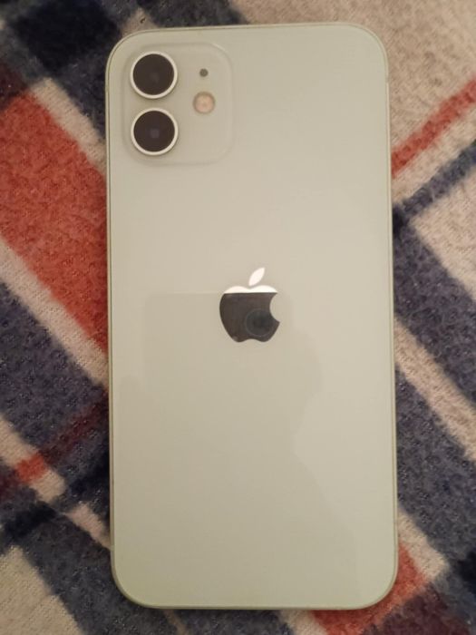 Mam na  sprzedaz Iphone 12