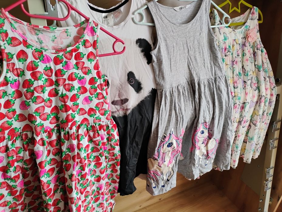 4 sukienki letnie plus 2 spodniczki