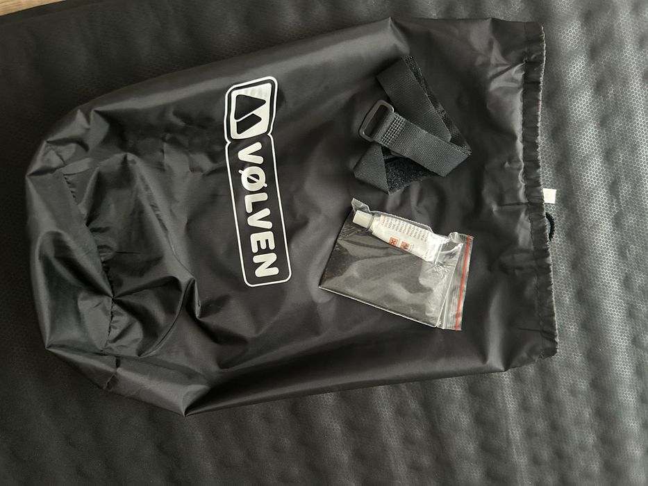 Volven Mata Samopompująca Ultralight R-Value 2.9 - Czarny