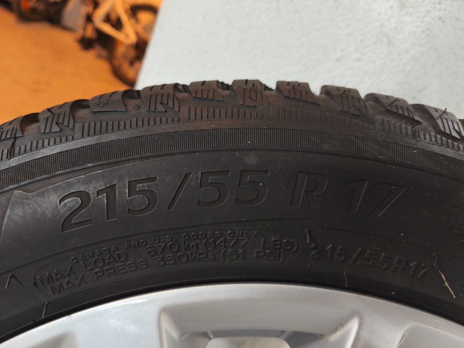 Jantes AUDI  aro R17 com Pneus novas (jogo de 4)