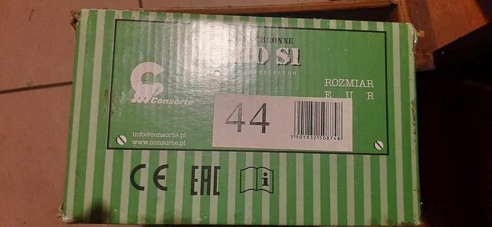 Sprzedam buty magazynowe