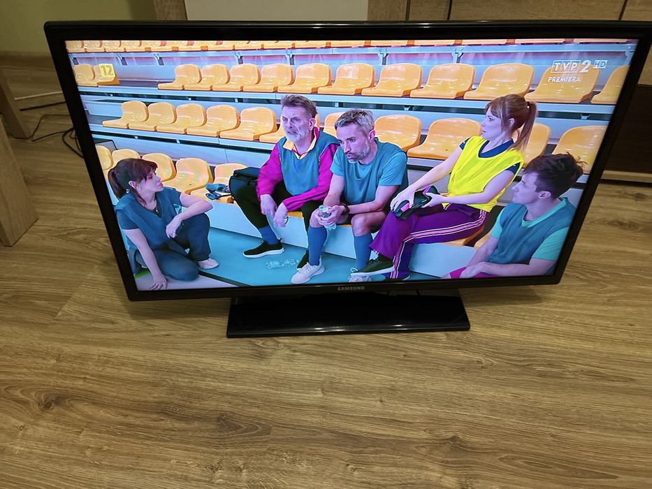 Telewizor Samsung 32 cale plus pilot